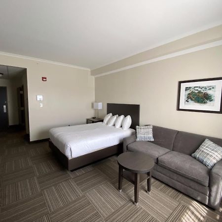 Crossroads Inn & Suites Paradise Extérieur photo