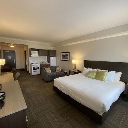 Crossroads Inn & Suites Paradise Extérieur photo