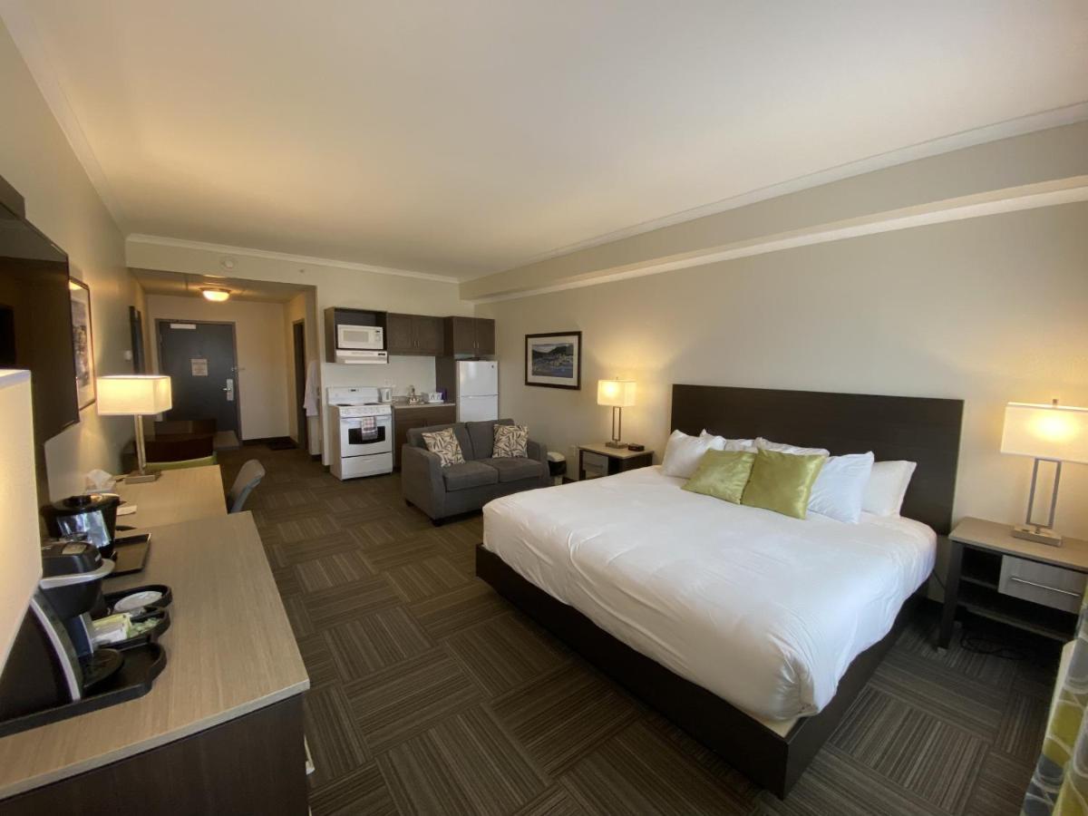 Crossroads Inn & Suites Paradise Extérieur photo