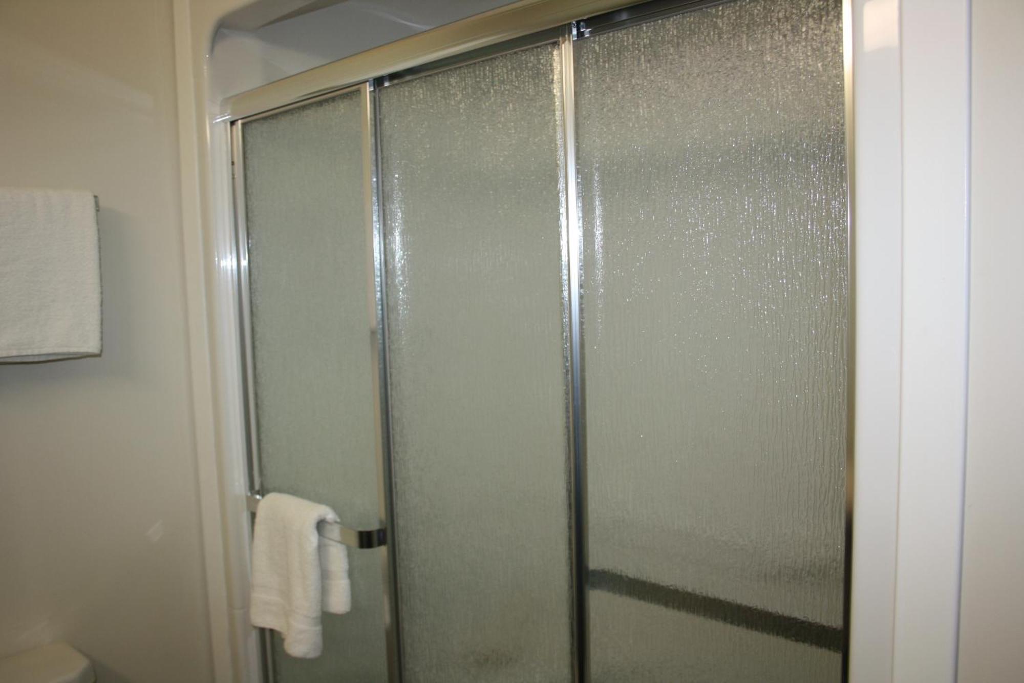 Crossroads Inn & Suites Paradise Chambre photo