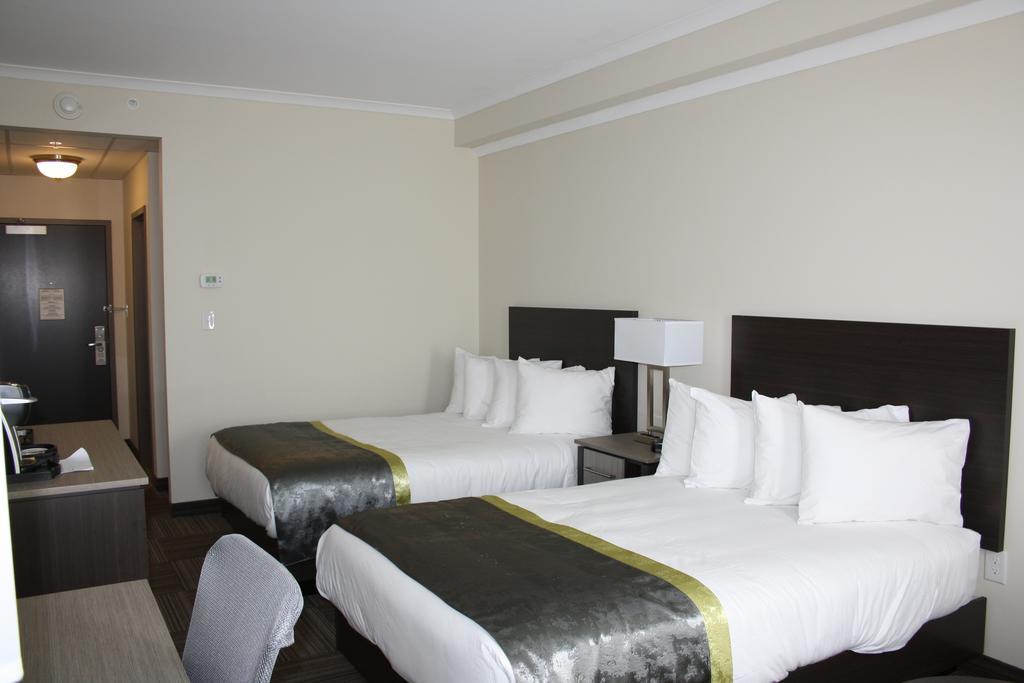 Crossroads Inn & Suites Paradise Extérieur photo