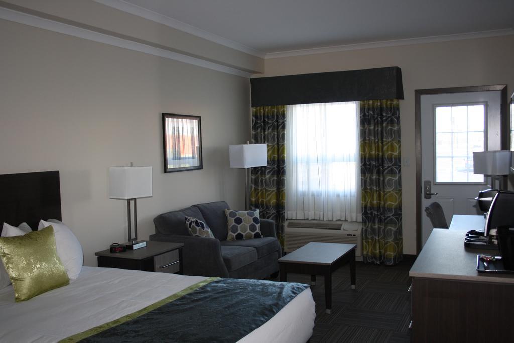 Crossroads Inn & Suites Paradise Extérieur photo